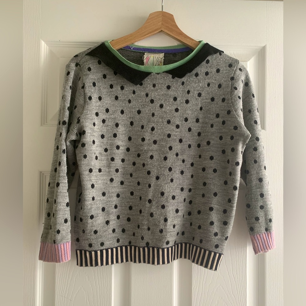 Cute collared vintage style polka dot sweater